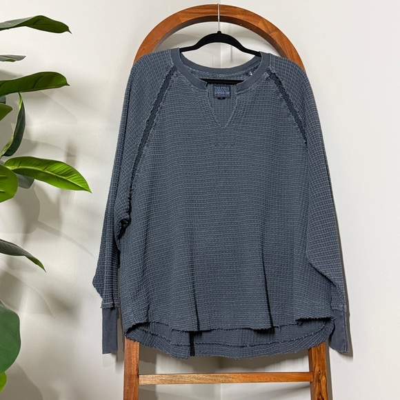 American Eagle Outfitters Tops - American Eagle LARGE Oversized Slouchy Gray Blue Waffle Knit Top Style 2198
